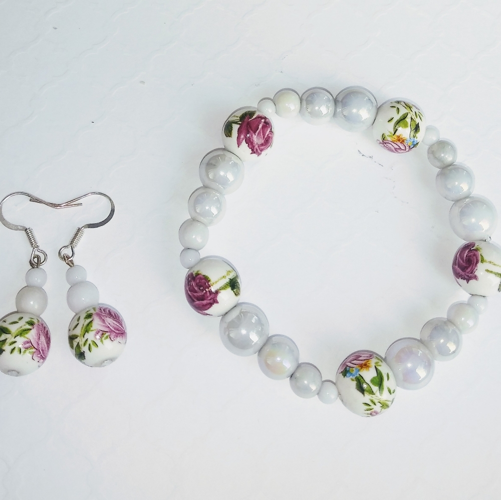 Stretchy Beaded Bracelet and Earring Set
